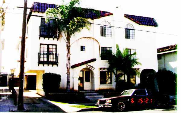 Foto del edificio - 12303 Grevillea Ave