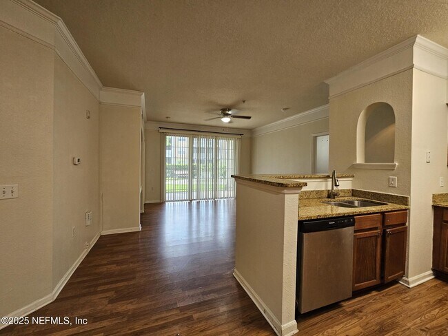 Foto del edificio - 8550 Touchton Rd