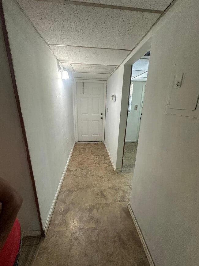 Foto del edificio - 251 NE 187th St