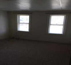 Foto principal - 715 W 2nd St