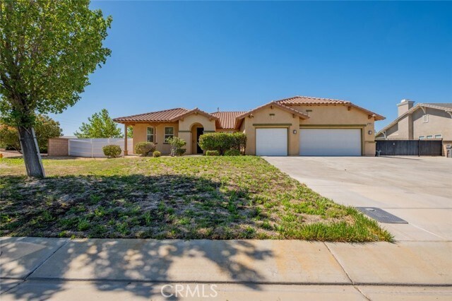 Foto principal - 1832 E Ave K 6