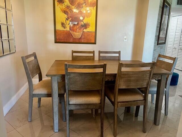 Building Photo - 3755 Via Poinciana