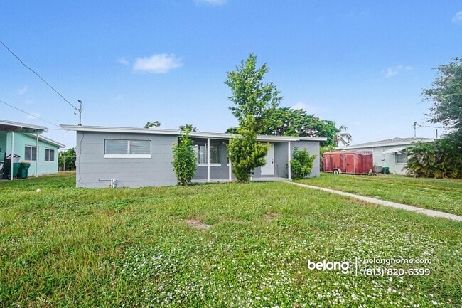 Building Photo - 691 Sharon Cir