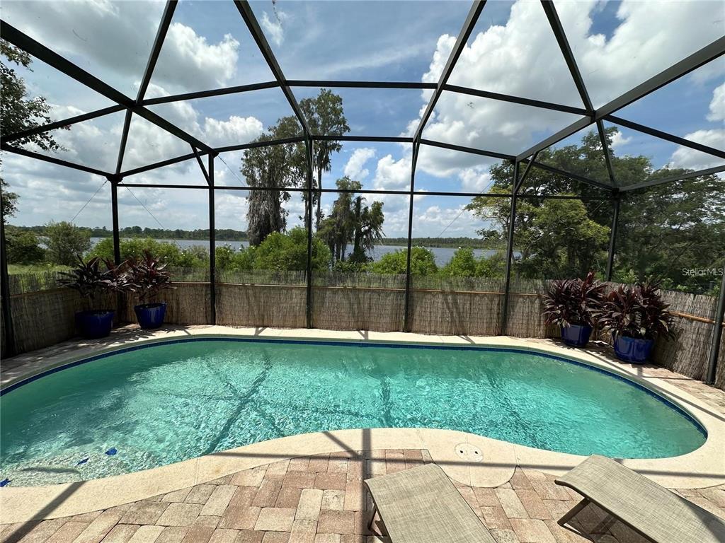 Primary Photo - 8370 Lookout Pointe Dr