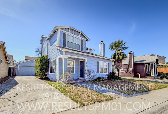 Foto del edificio - Cottages! Spacious 4 Bedroom Home