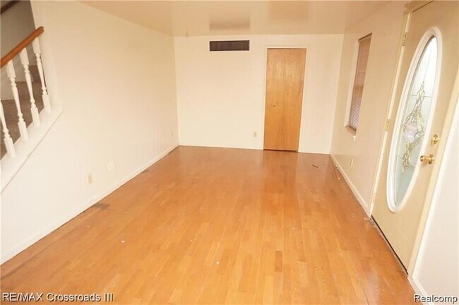 Foto del edificio - 520 Sumpter Rd