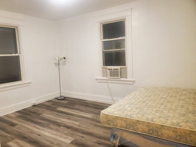 Foto del edificio - 2368 Chickasaw St