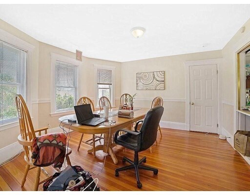 Building Photo - 61 Shirley St