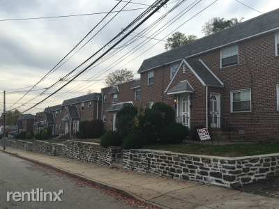 Building Photo - 1240 Roosevelt Dr