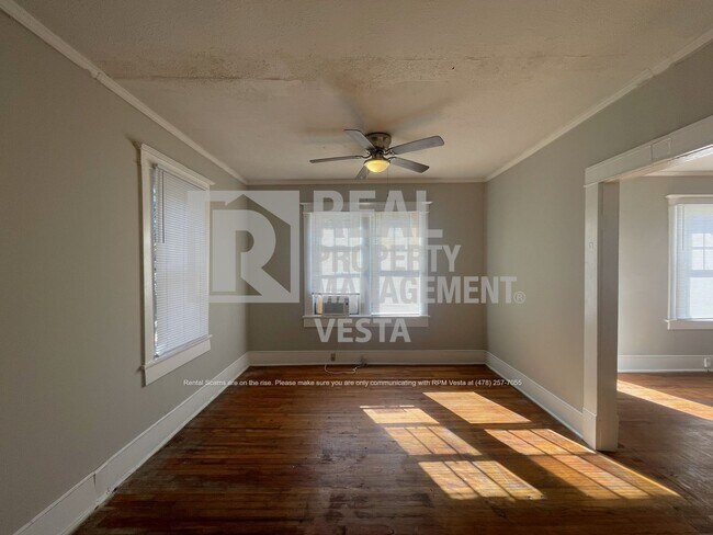 Foto del edificio - 2389 Beech Ave