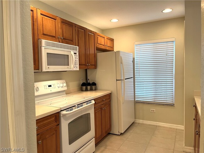 Foto del edificio - 9465 Ivy Brook Run