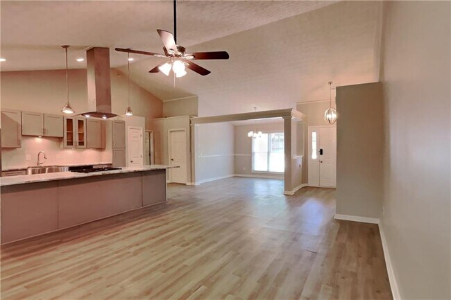 Foto del edificio - 111 Meadowview Ln