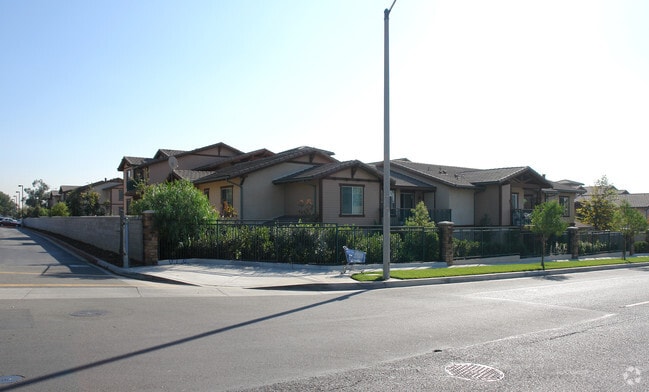 Foto del edificio - Olen Jones Senior Community