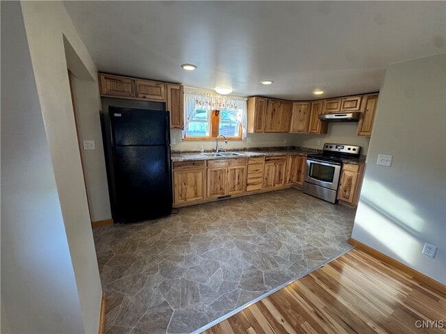 Building Photo - 5845 NY-46
