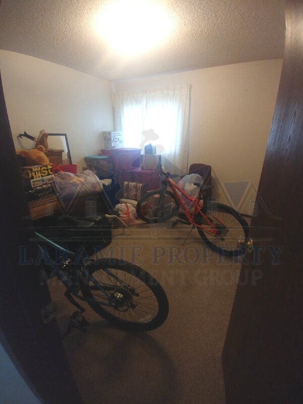 Foto del edificio - 1537 E Person St