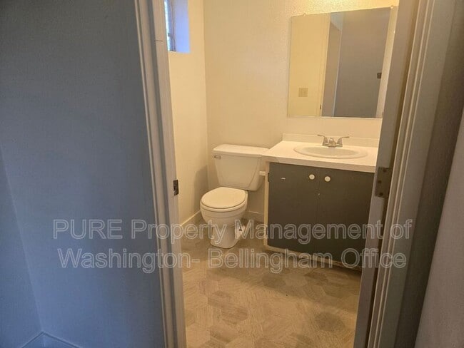 Building Photo - 1009 22nd St