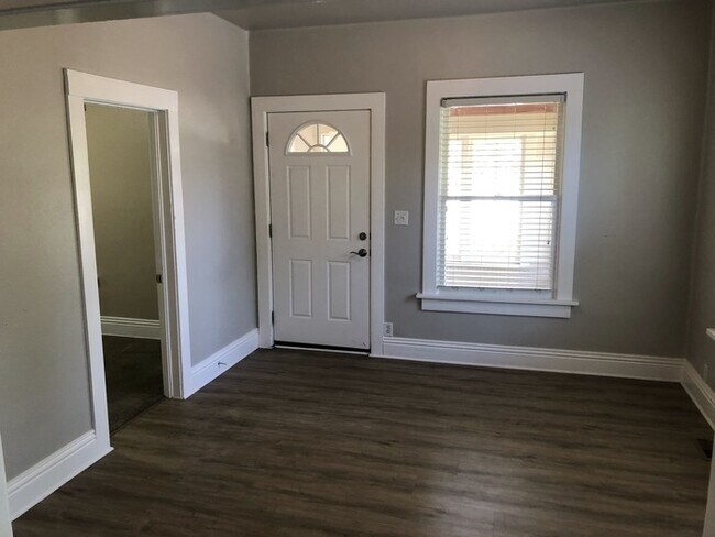 Building Photo - Gorgeous Home in Arvada