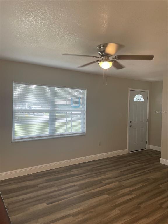 Foto del edificio - 2403 Lisa St