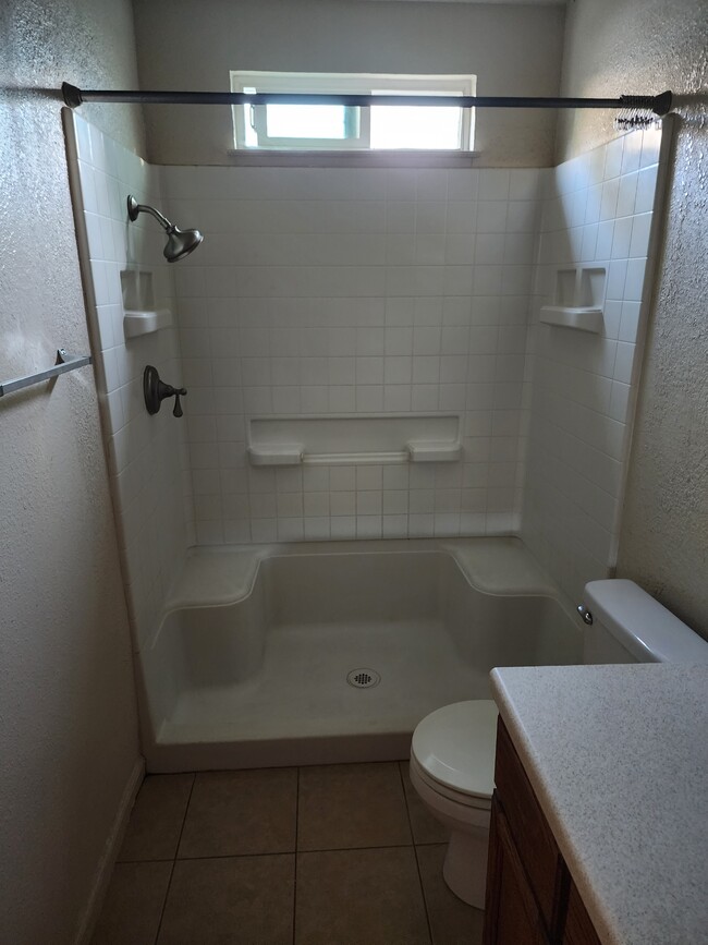 Building Photo - 1554 Mallard Ct