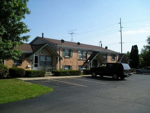 Building Photo - 4215-4241 Oak Park Dr SE