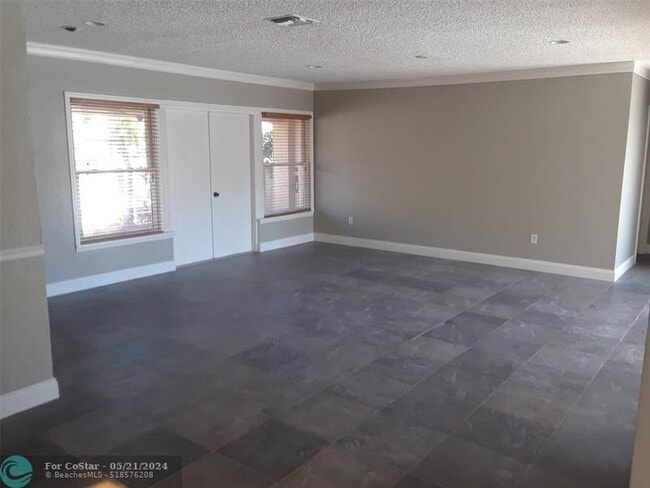 Foto del edificio - 2330 NE 33rd St