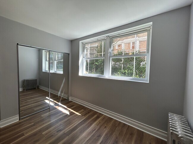 Foto del edificio - 6956 N Ashland Ave