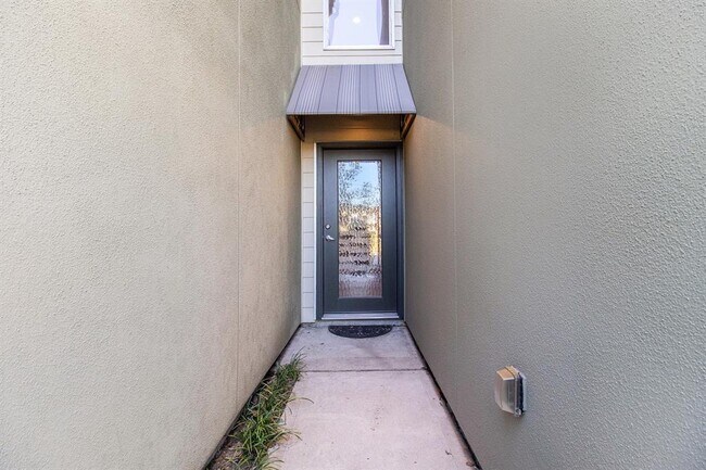 Foto del edificio - 2940 Cline St
