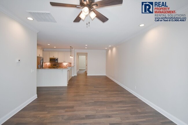 Building Photo - Beautiful and modern 3 bd home with attached garage and bonus room! Triple Siegle schools!