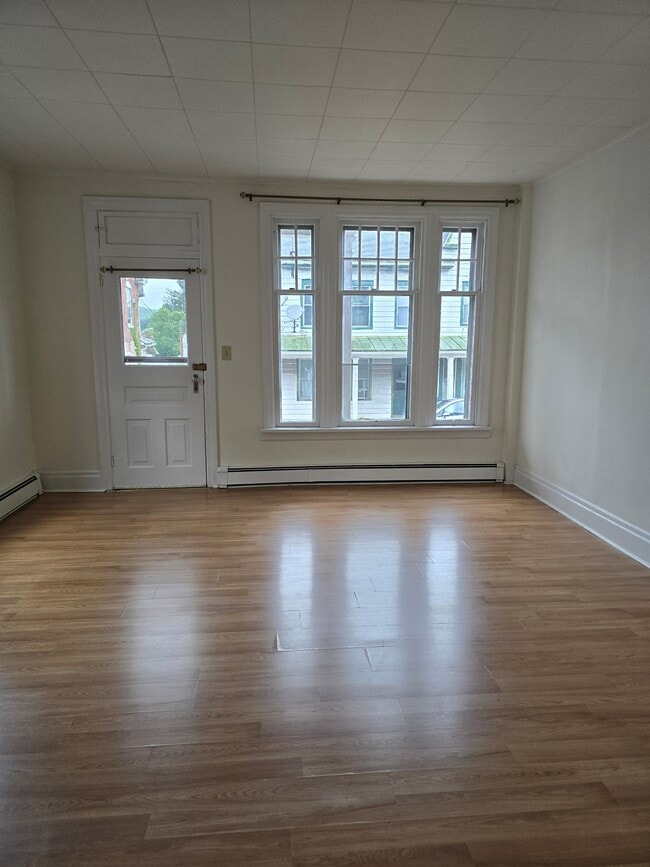 Foto del edificio - 38 S 4th St