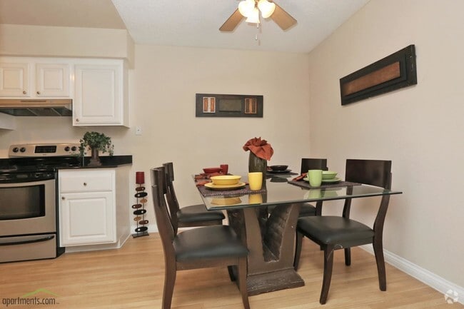 Dining Room - Allanza at The Lakes
