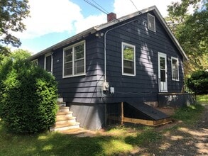 Building Photo - 170 N Airline Rd