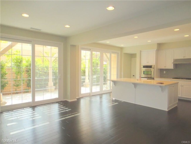 Building Photo - 4 br, 3.5 bath Condo - 98 Twin Gables