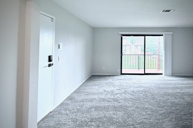 Foto del edificio - 5102 25th Avenue Ct
