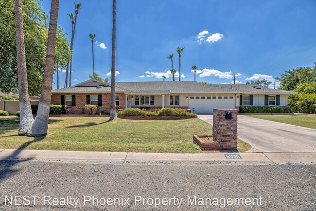 Building Photo - 6035 E Calle Del Paisano