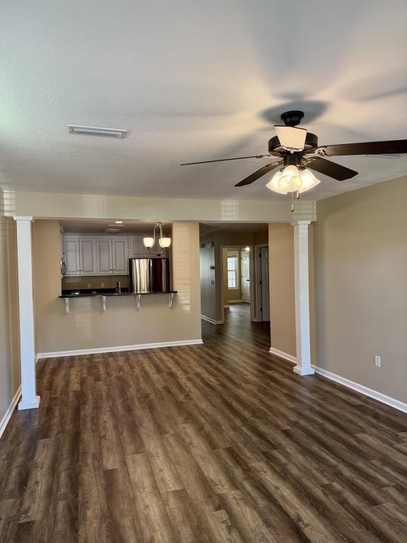 Foto del edificio - 118 Jasmine Cir