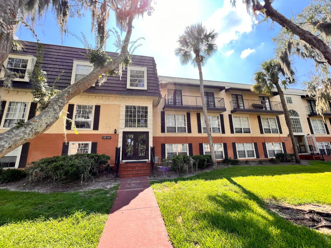 Primary Photo - Amazing 2 BD/2 BA Apartment in Orlando! Gr...