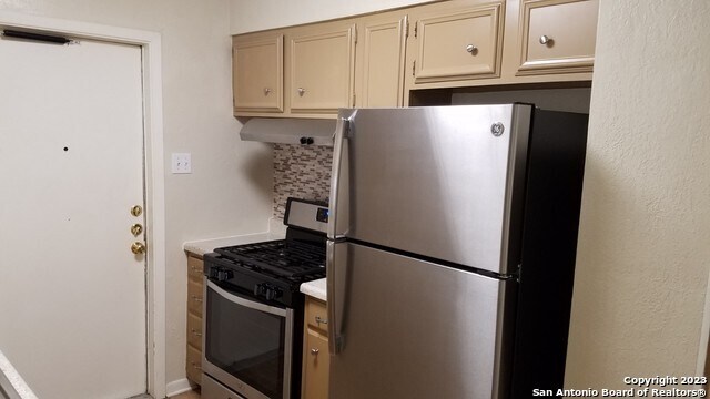 Foto del edificio - 5114 Casa Rica St