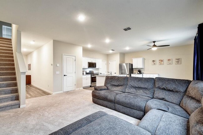 Building Photo - 414 Plateau St