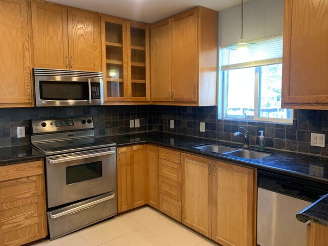Foto del edificio - 3629 Lawnview St