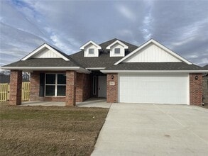 Building Photo - 2414 Graham Ln