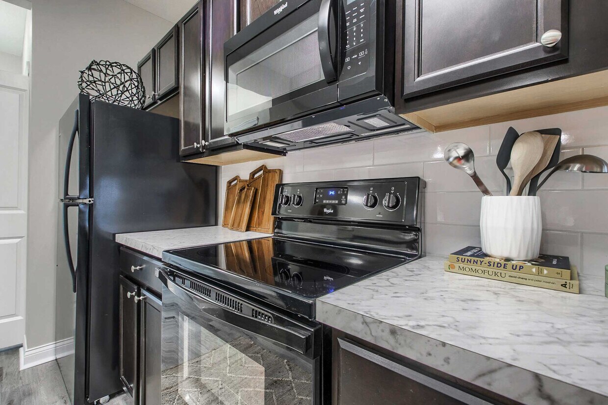 7205 Northlake Summit Dr, Sunbury, OH 43074