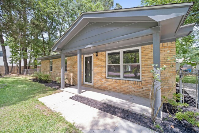 Building Photo - 2634 Myrtis Ln