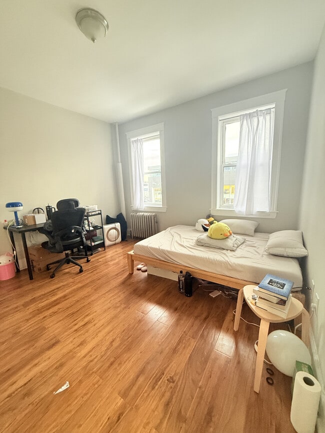 Foto del edificio - 1193 Commonwealth Ave