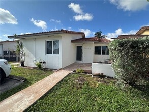 Building Photo - 11430 SW 5th Terrace
