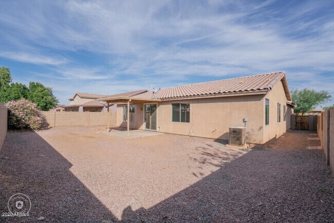 Foto del edificio - 14844 N 148th Ln