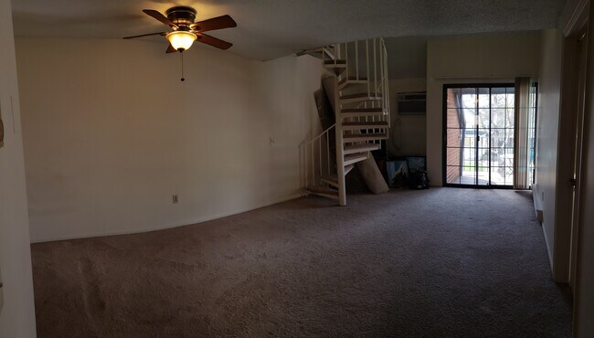 Building Photo - 183 Loomis Dr