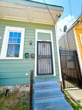 Building Photo - 2812-2814 Josephine St