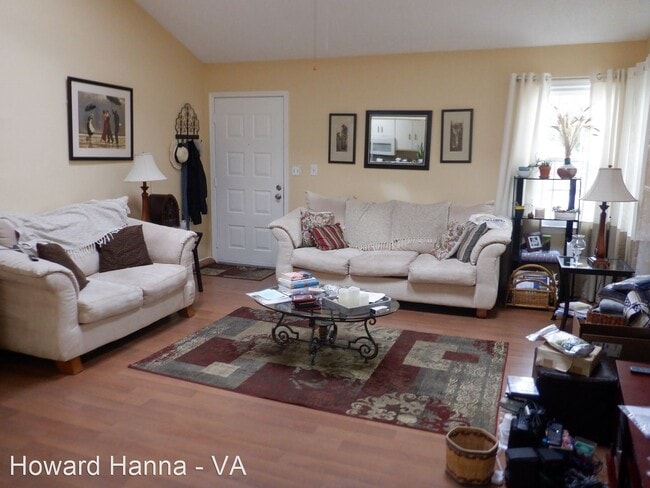 Building Photo - 2 br, 1 bath House - 1424 Lake Geneve Drive