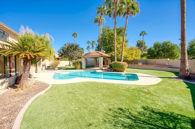 Building Photo - Scottsdale Ranch Home with Private Pool an...