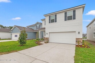 Building Photo - 14710 Cashew Ave